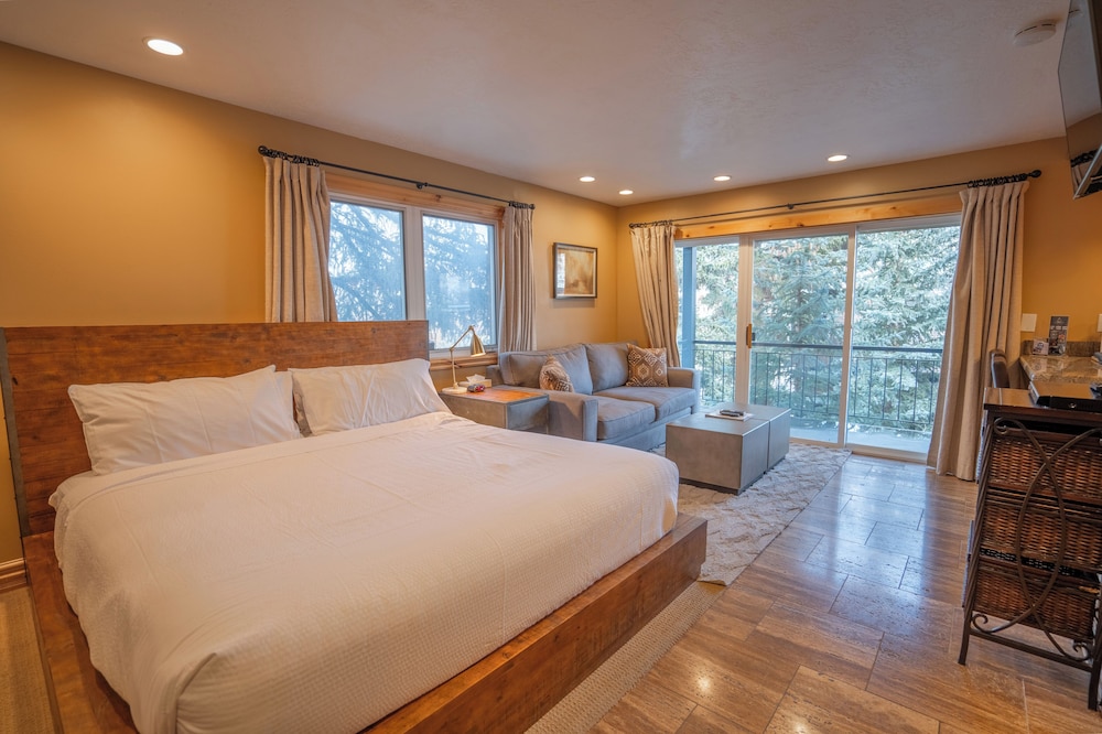 Treasure Mountain Inn 16/50