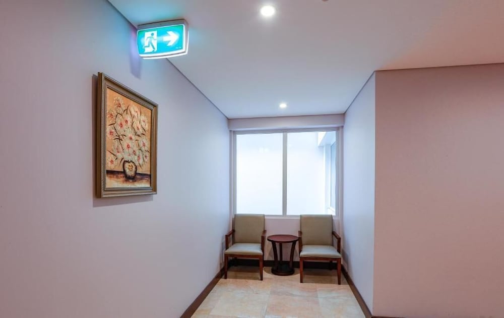 MEGABOOM CITY HOTEL 30/54