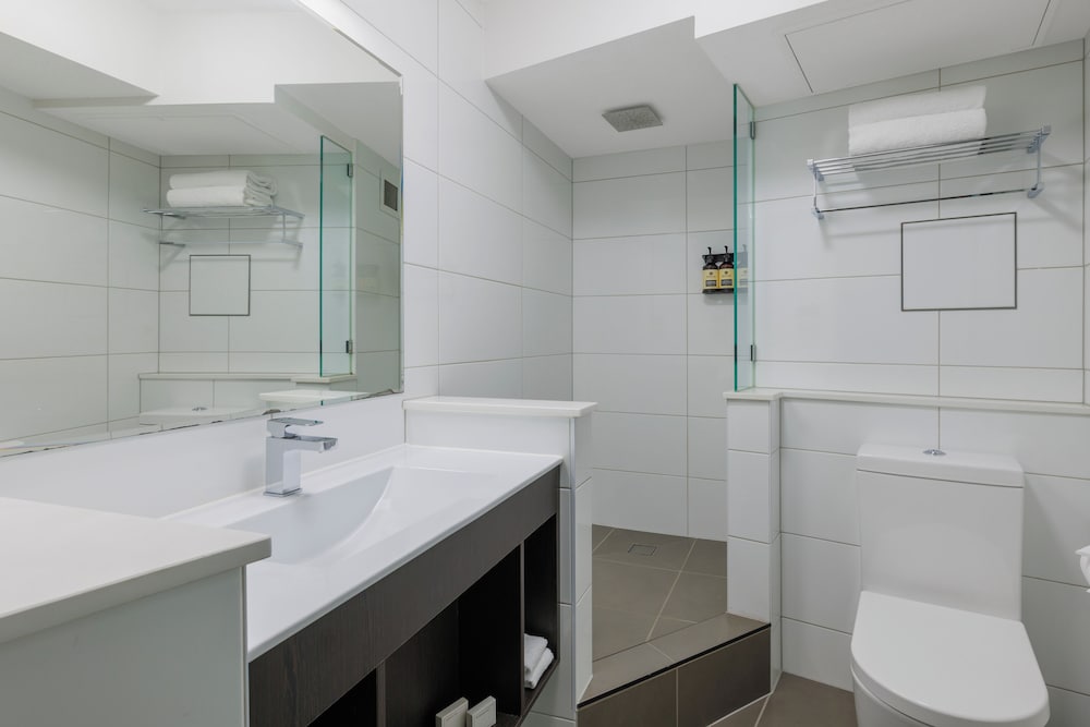 Hotel Grand Chancellor Melbourne 58/59