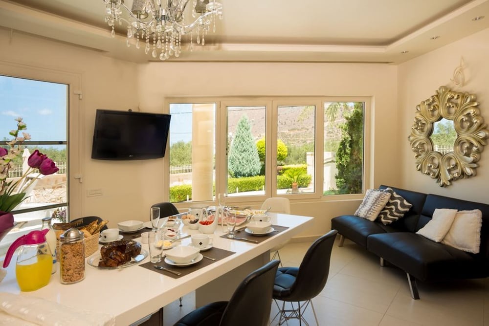 Villa Kokkalis 25/50