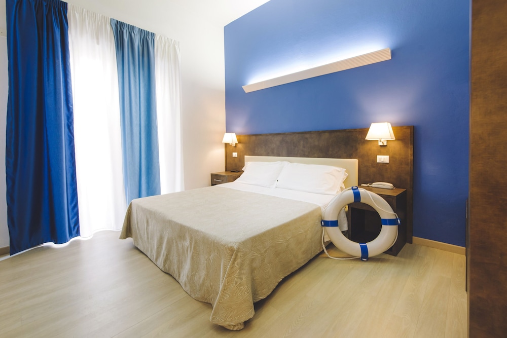 HOTEL GIULIA 25/74