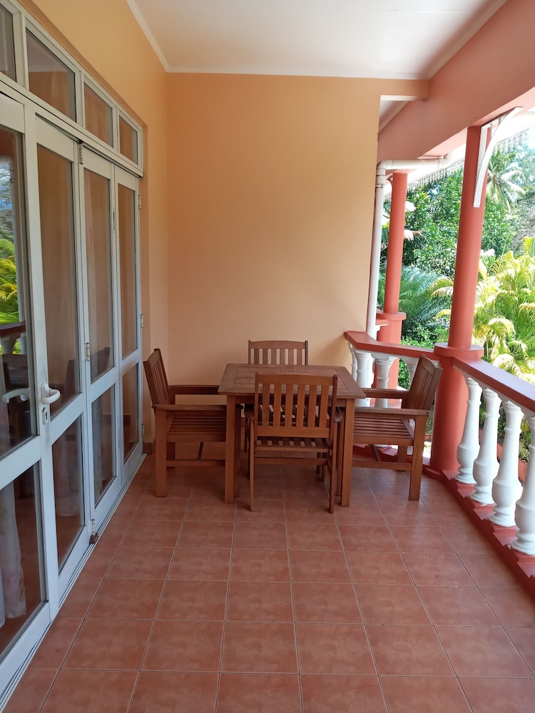 Reef Holiday Apartments Hotel Mahe Island 30/60
