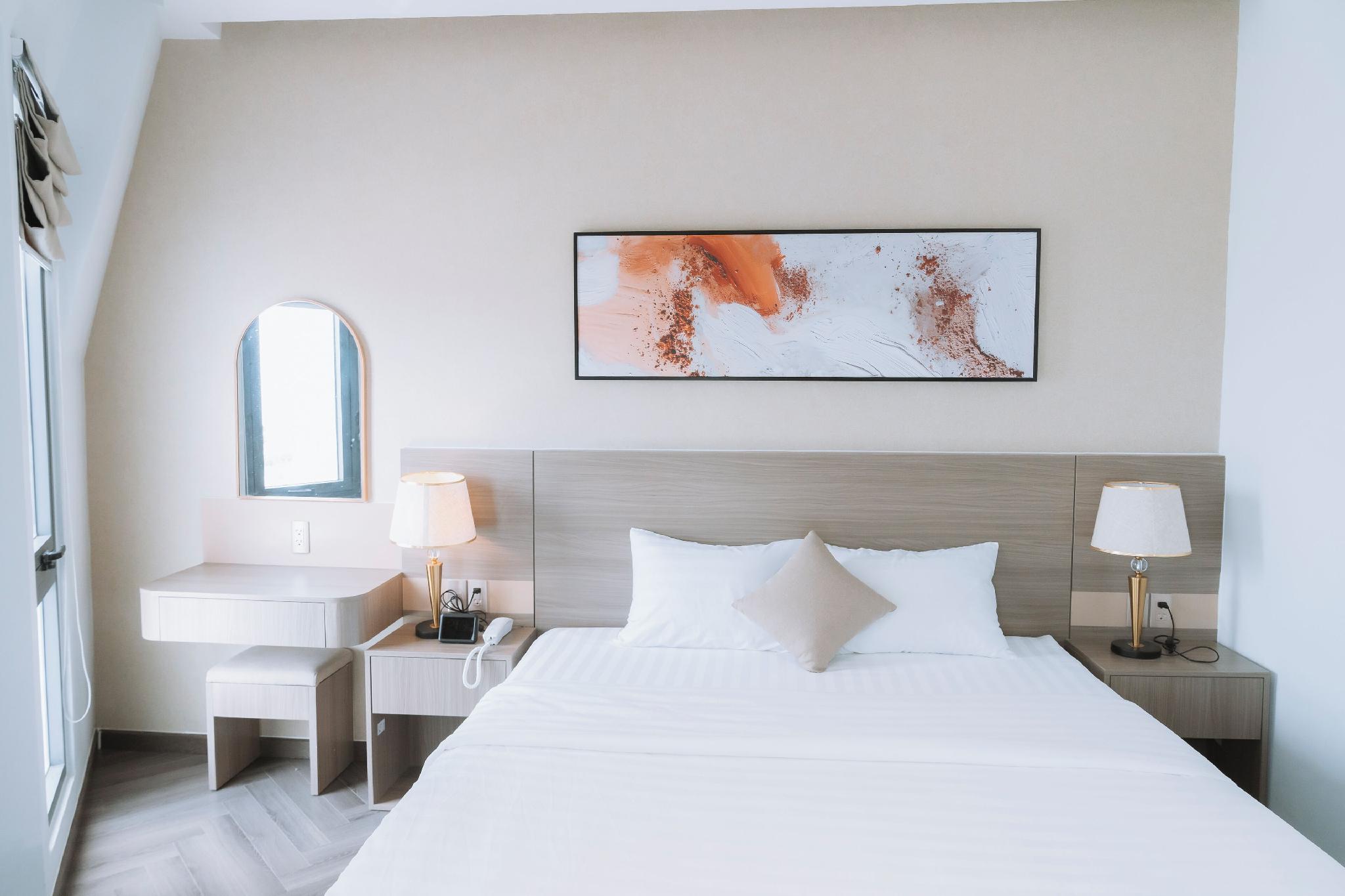 Ha Tien Sea View Hotel 8/20