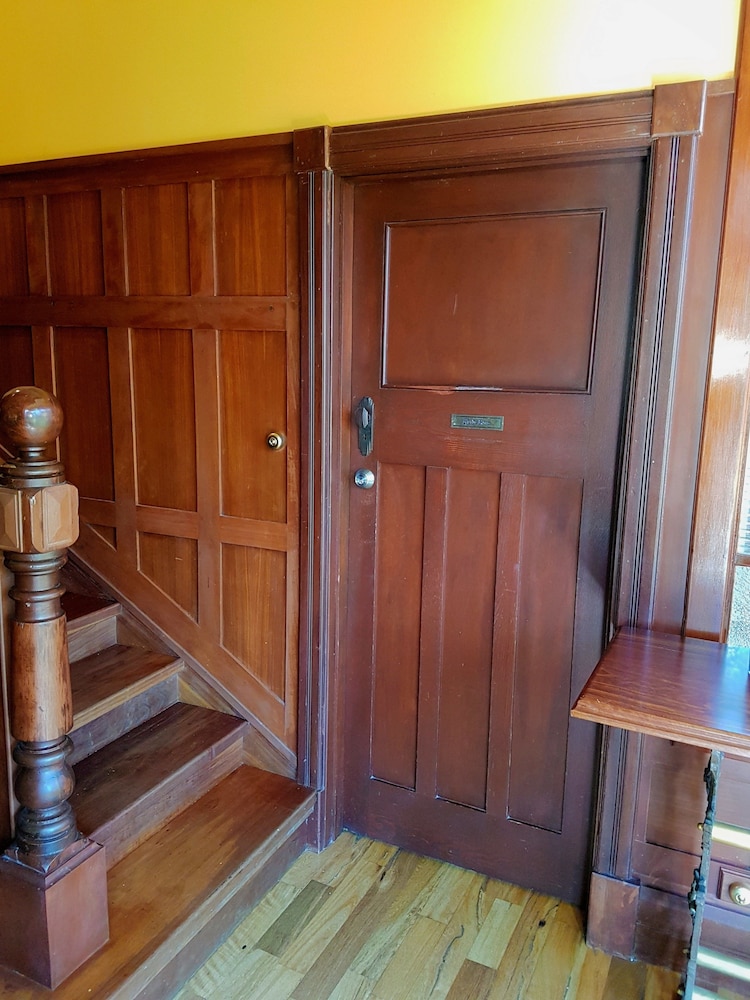 Bridgefield Guest House 22/50