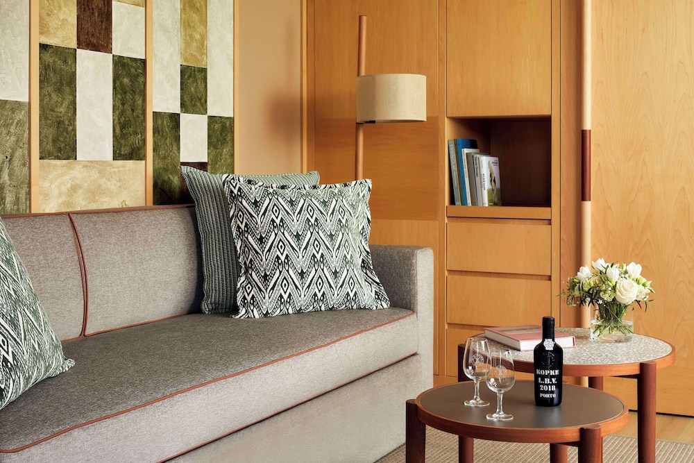 Tivoli Estela Golf & Lodges Porto (44km from Porto) 20/45