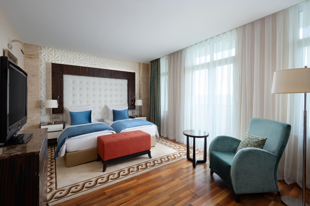 Badamdar Hotel and Residences 17/65