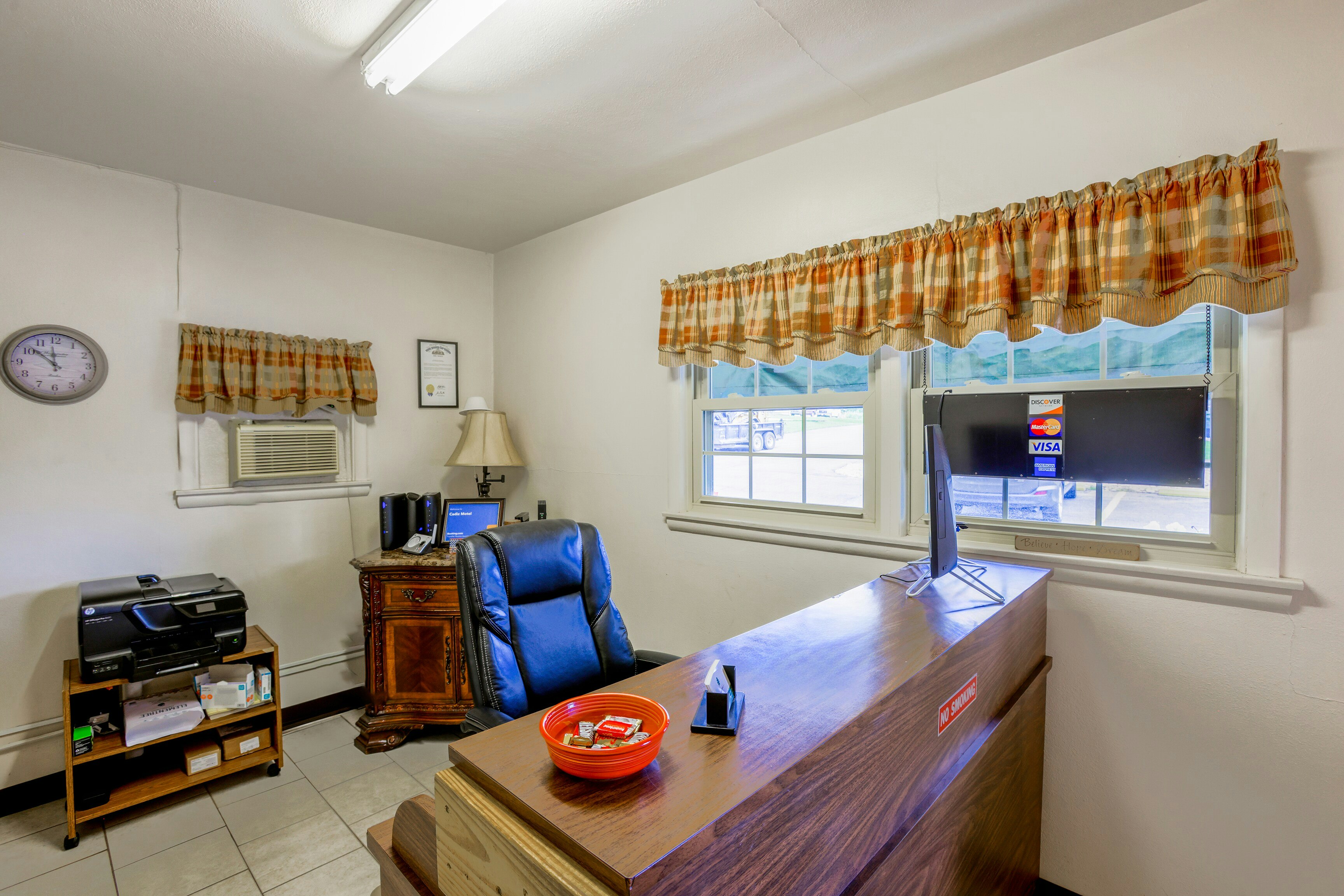 Cadiz Motel by OYO on route 250 21/36