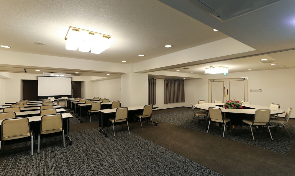Kawasaki Hotel Park 50/56