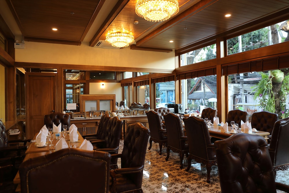 Peak Nimman Prestige Hotel 41/68