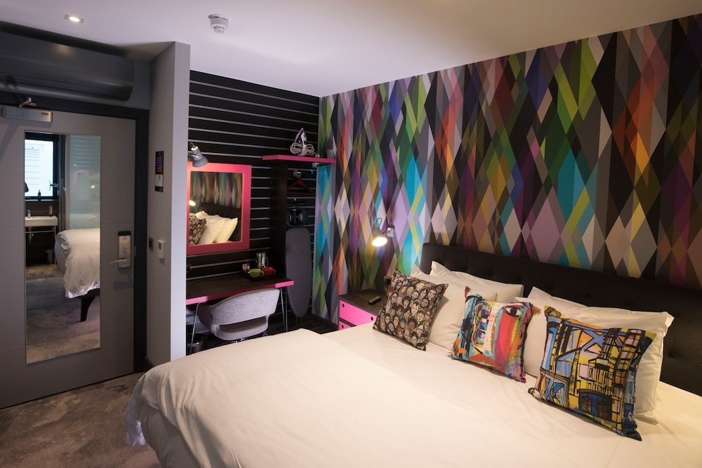 Village Hotel Southampton Eastleigh 4/28