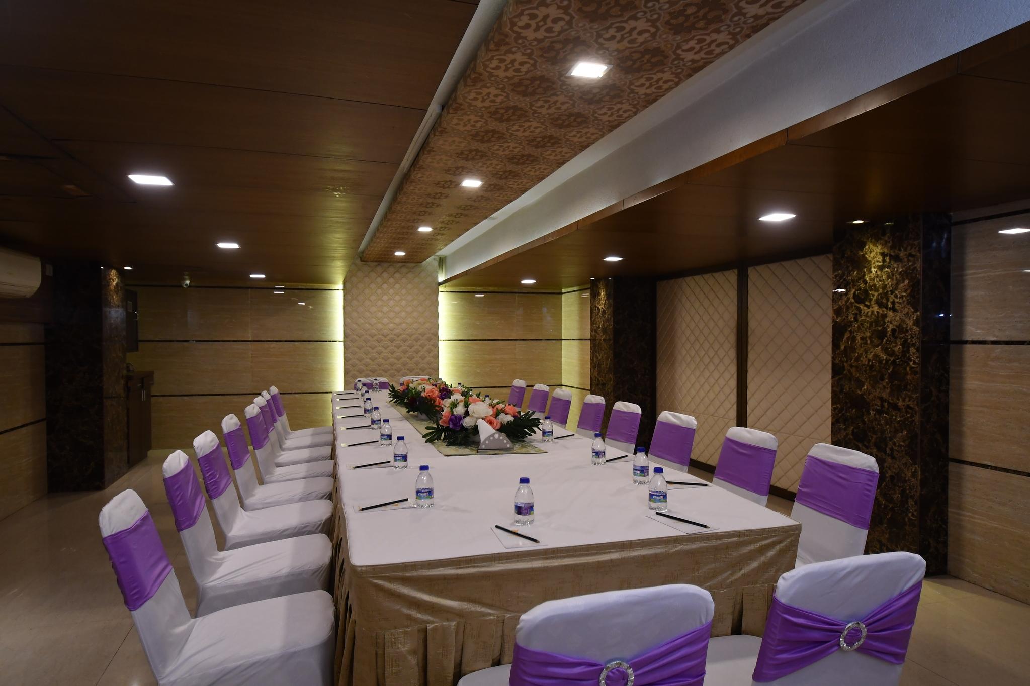 Hotel Vihang's Inn 19/22