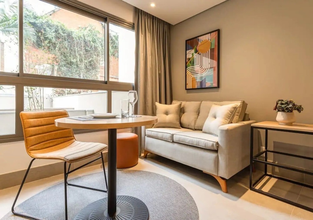 Cozzy Suites Paraiso Hotel 38/61