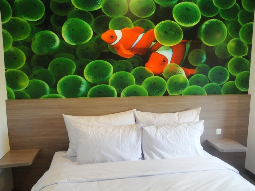 Top Hotel Manado 10/27