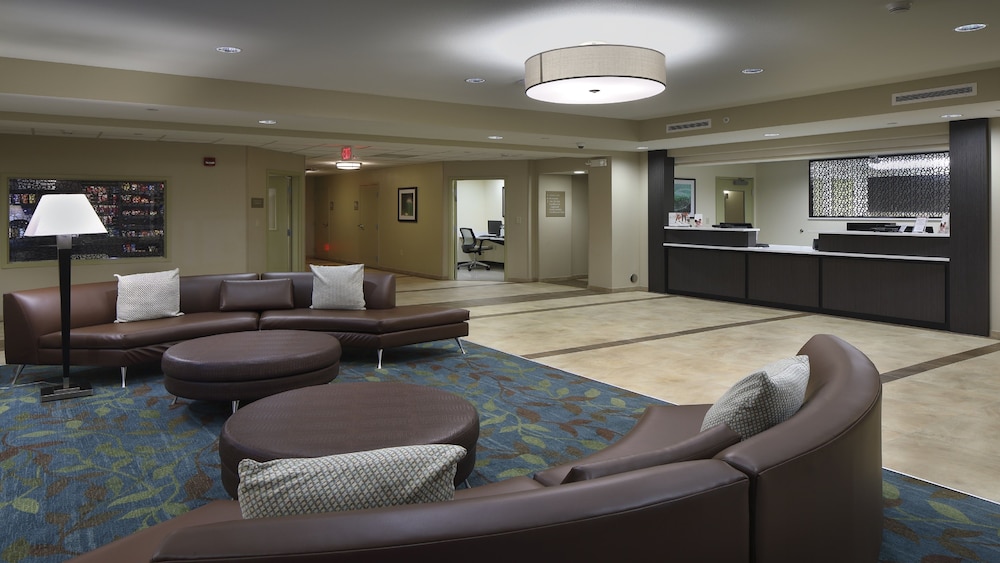 Candlewood Suites Newark South University Area 19/28