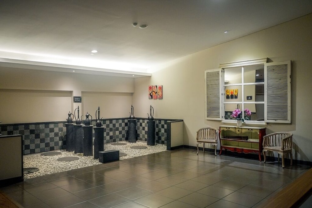 MUTIARA HOTEL 23/30