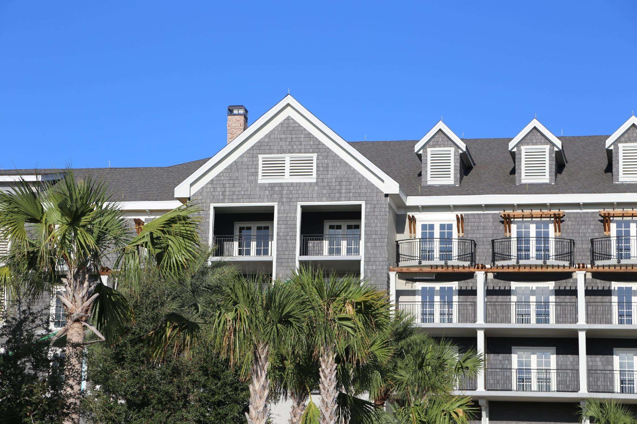 PREMIUM, STUDIO, SUITE, KING BED, GULF VIEW