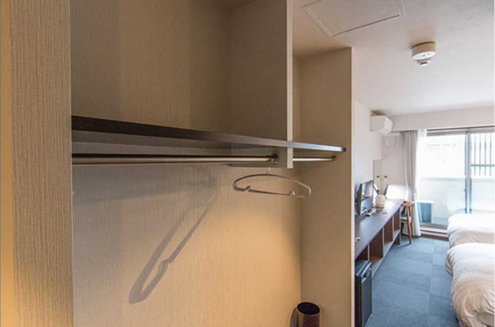 Karasuma Rokujo Hotel 19/40