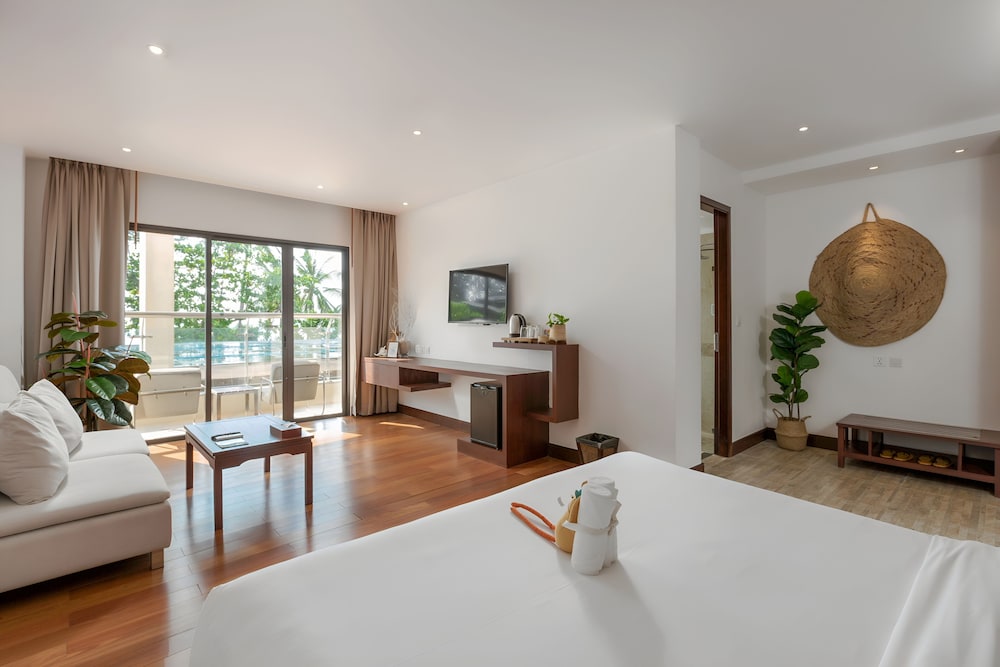 Deluxe, Double Bed, Beach Front