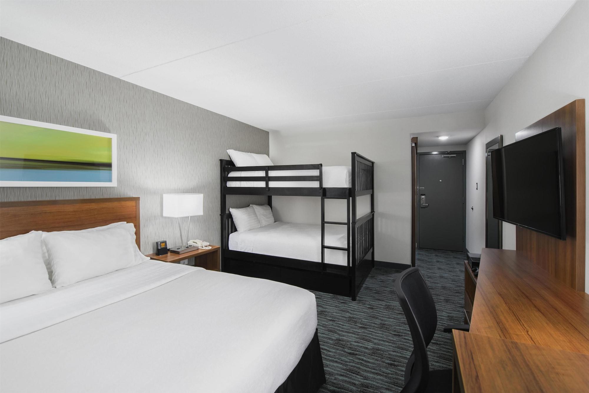 Standard, Multiple Beds