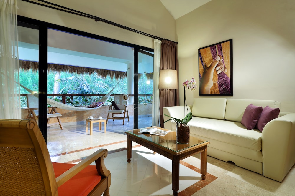 Grand Palladium Colonial Resort Spa All Inclusive 24/47