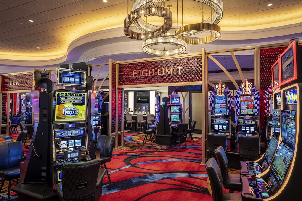 Horseshoe Black Hawk - A Caesars Rewards Destination 60/65
