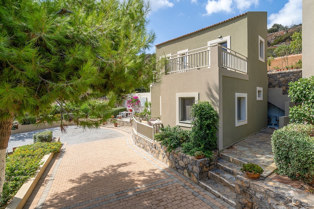 Blue View Villas 44/50