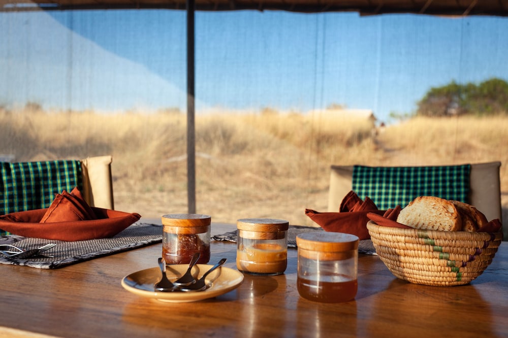 Gnu Mara River Camp 22/50