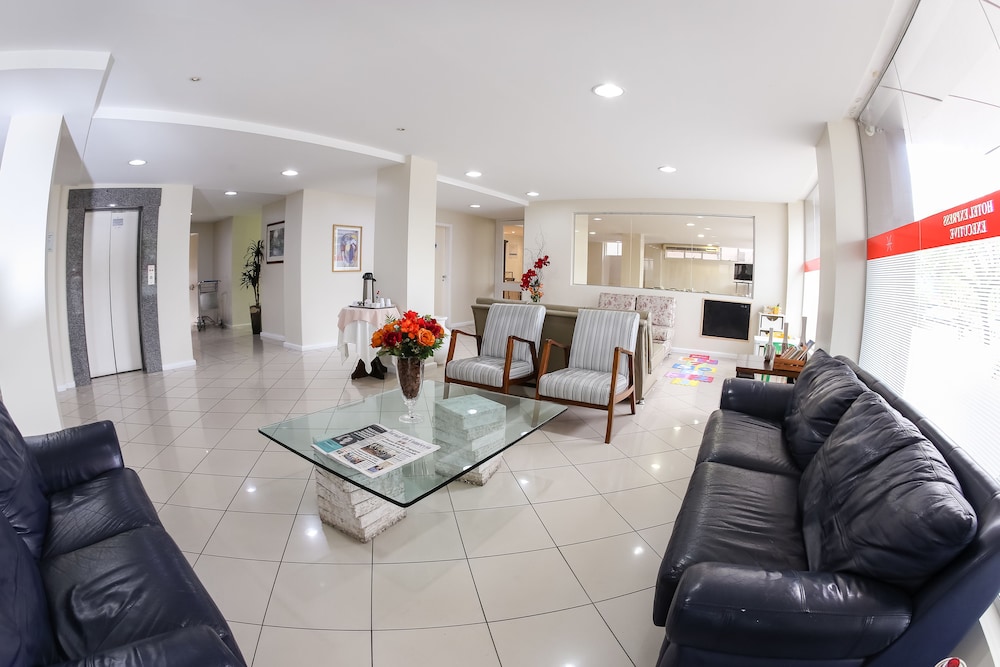 Hotel Suarez Executive 41/69