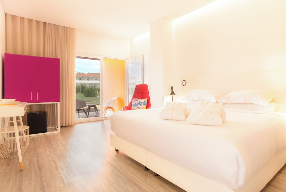 Ride Surf Resort Spa 8/50