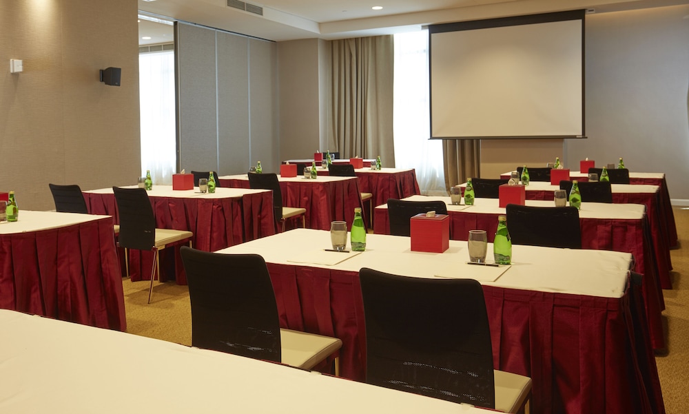 فندق تلال الرياض(Tilal Riyadh) 48/57