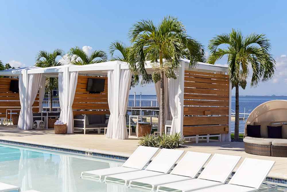 The Godfrey Hotel & Cabanas Tampa 8/41