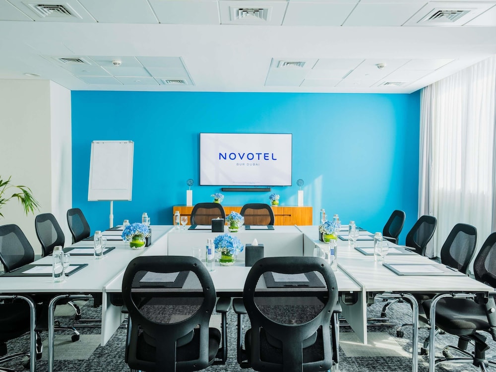 Novotel Bur Dubai 44/48