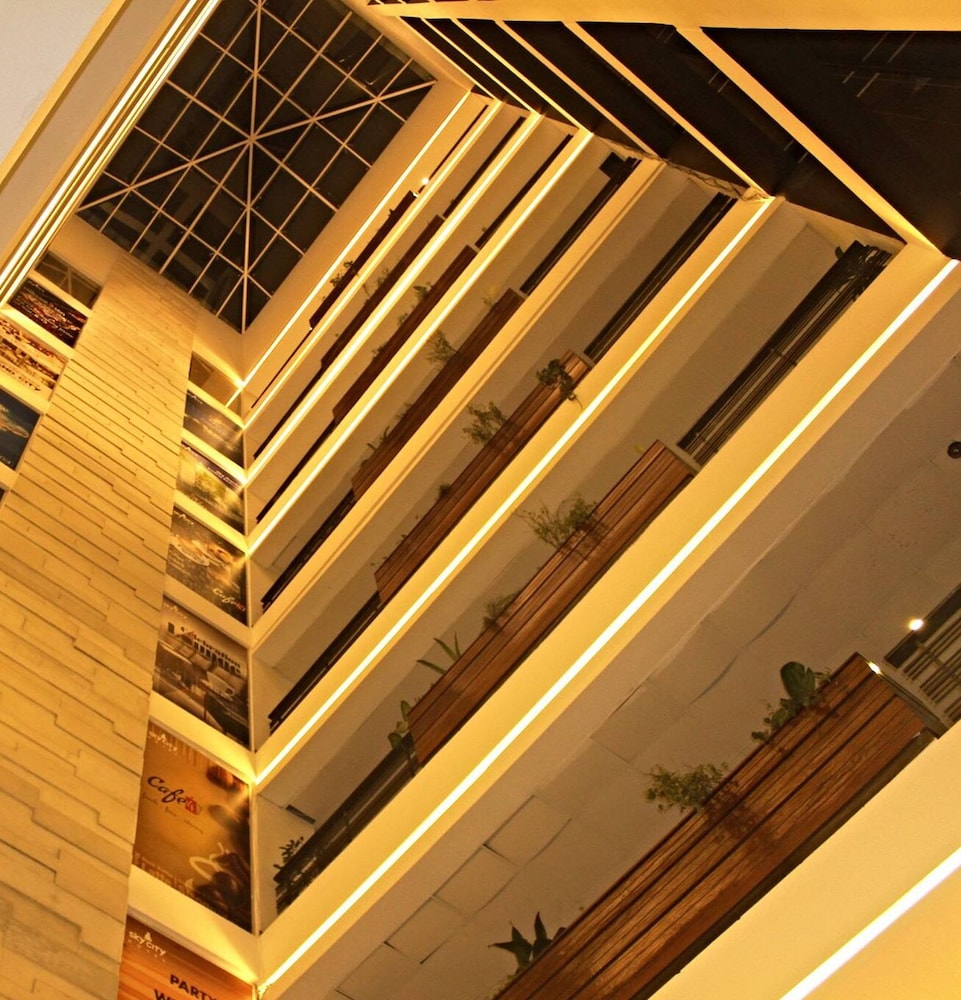 Sky City Hotel Dhaka 24/50