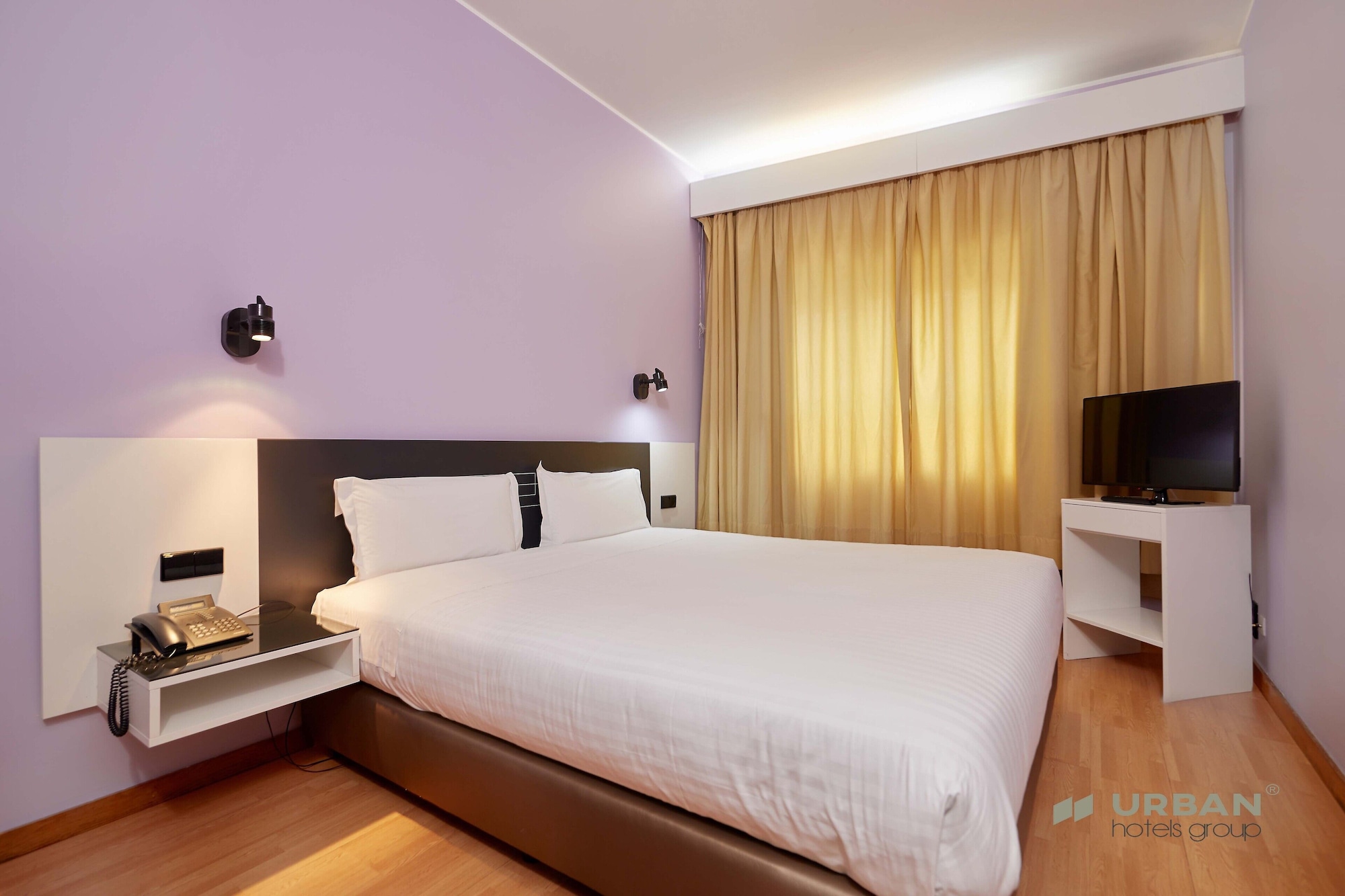 Room, Double Bed