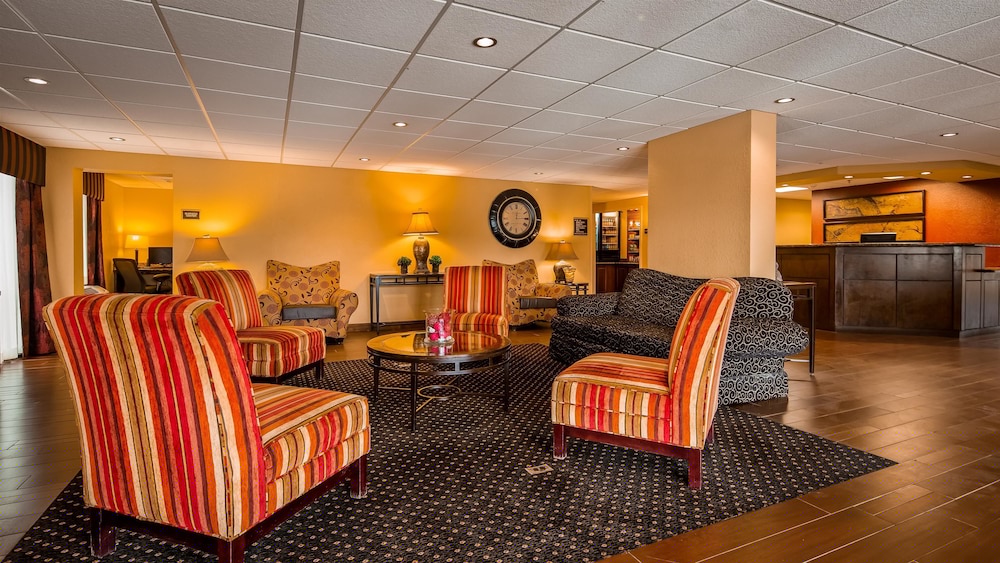 Best Western Plus Parkway Hotel 19/26