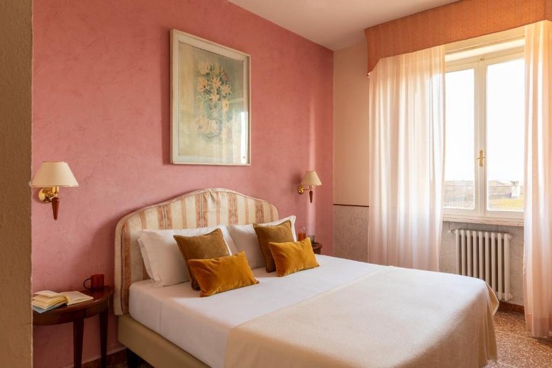 La Pace Hotel 60/122