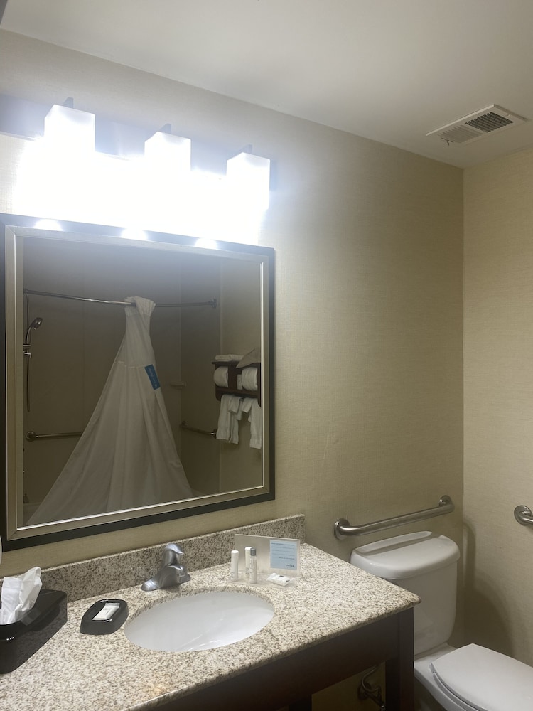 Wingate by Wyndham Steubenville 27/31
