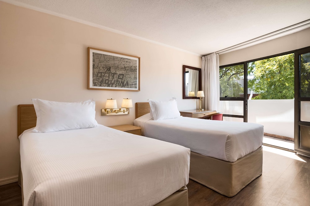 Alfa Suites 14/45