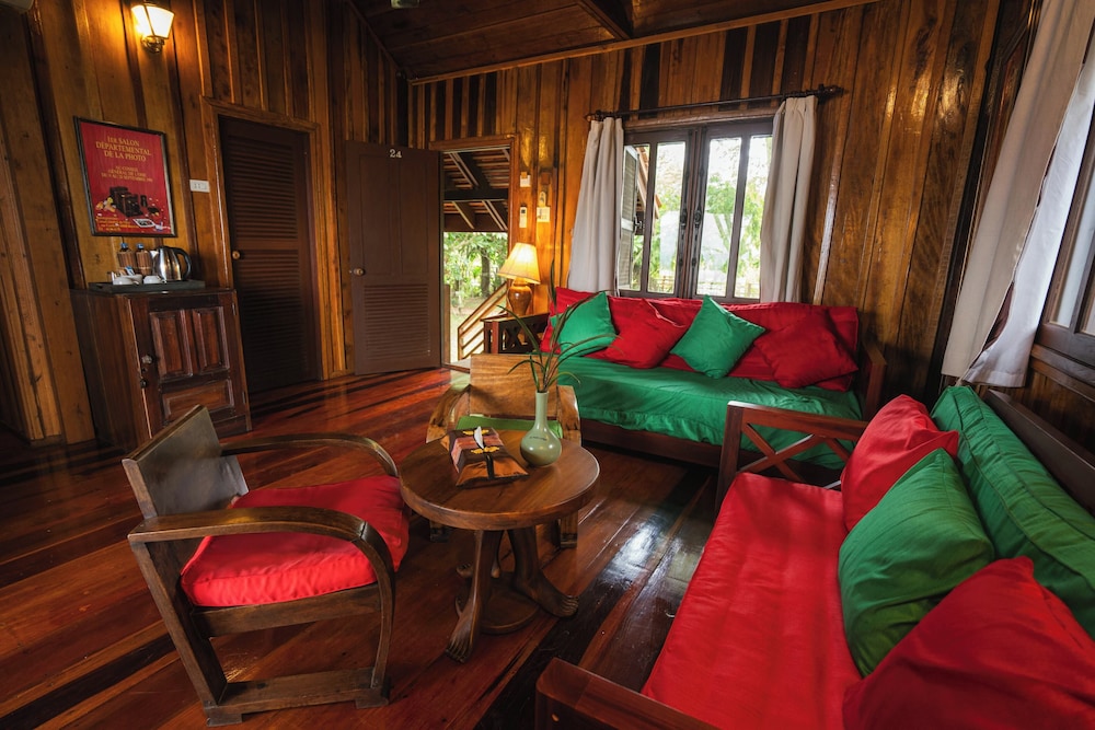 La Folie Lodge 28/50