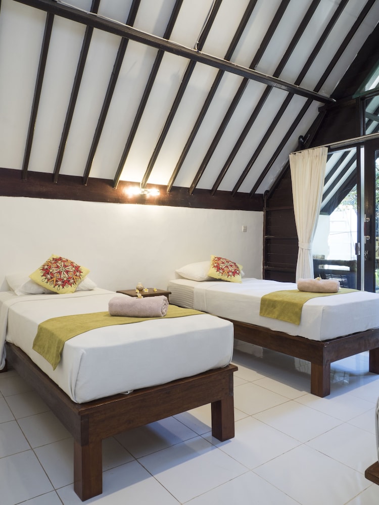 Gili Turtle Beach Resort 7/34