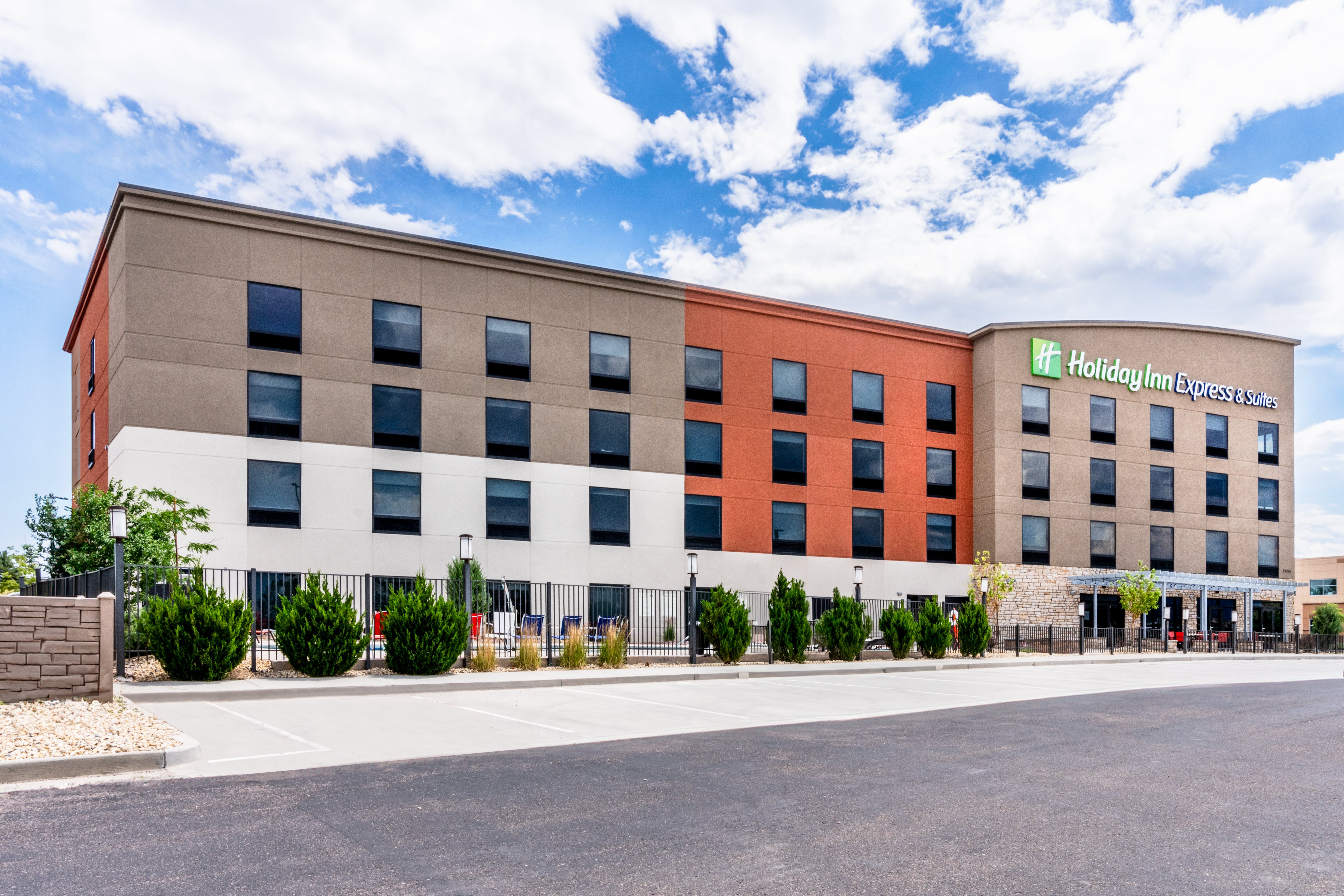 Holiday Inn Express Suites Colorado Springs Afa Northgate 4/56
