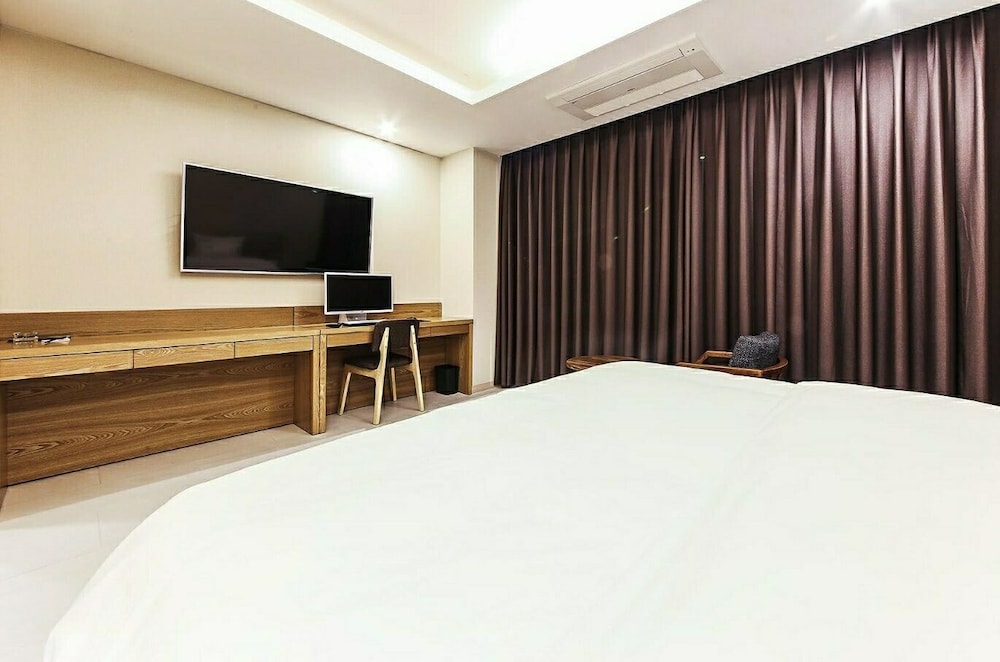 Time Square Hotel 11/25
