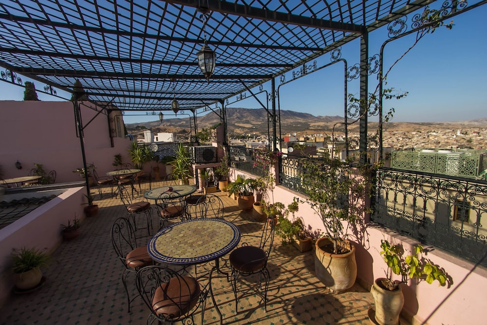 Riad Dar Chrifa 75/77
