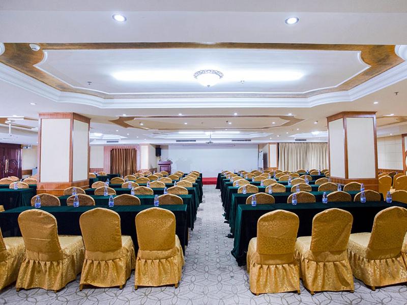 Vienna Int Hotel Shenzhen Songgang Wanzhao Square 44/50