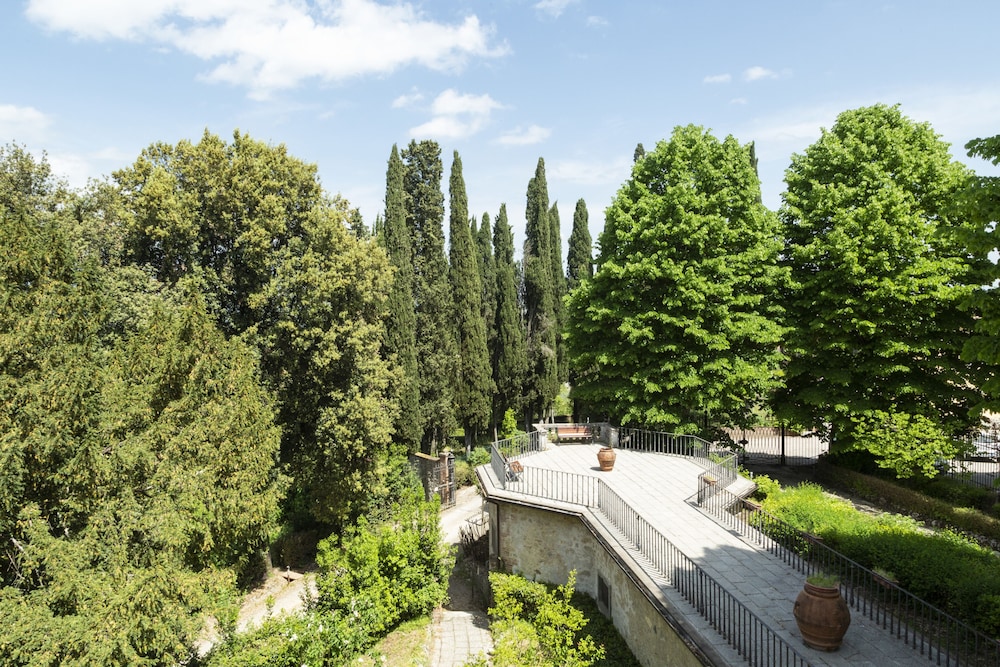 Villa Montarioso 58/67