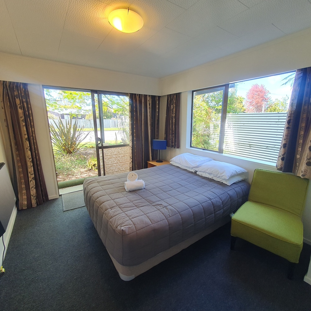 OHAKUNE COURT MOTEL 18/71