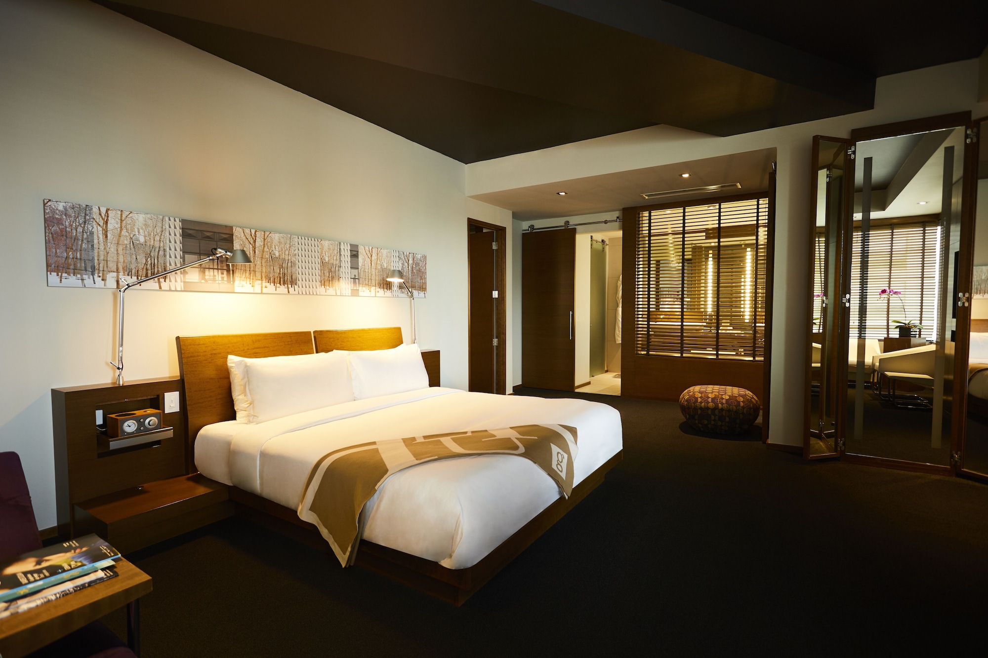 PREMIUM, KING BED