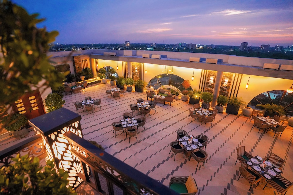 Nine Tree Luxury Hotel & Suites 6/50