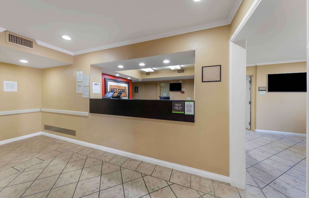 Extended Stay America Los Angeles - Torrance Del Amo Circle 8/50