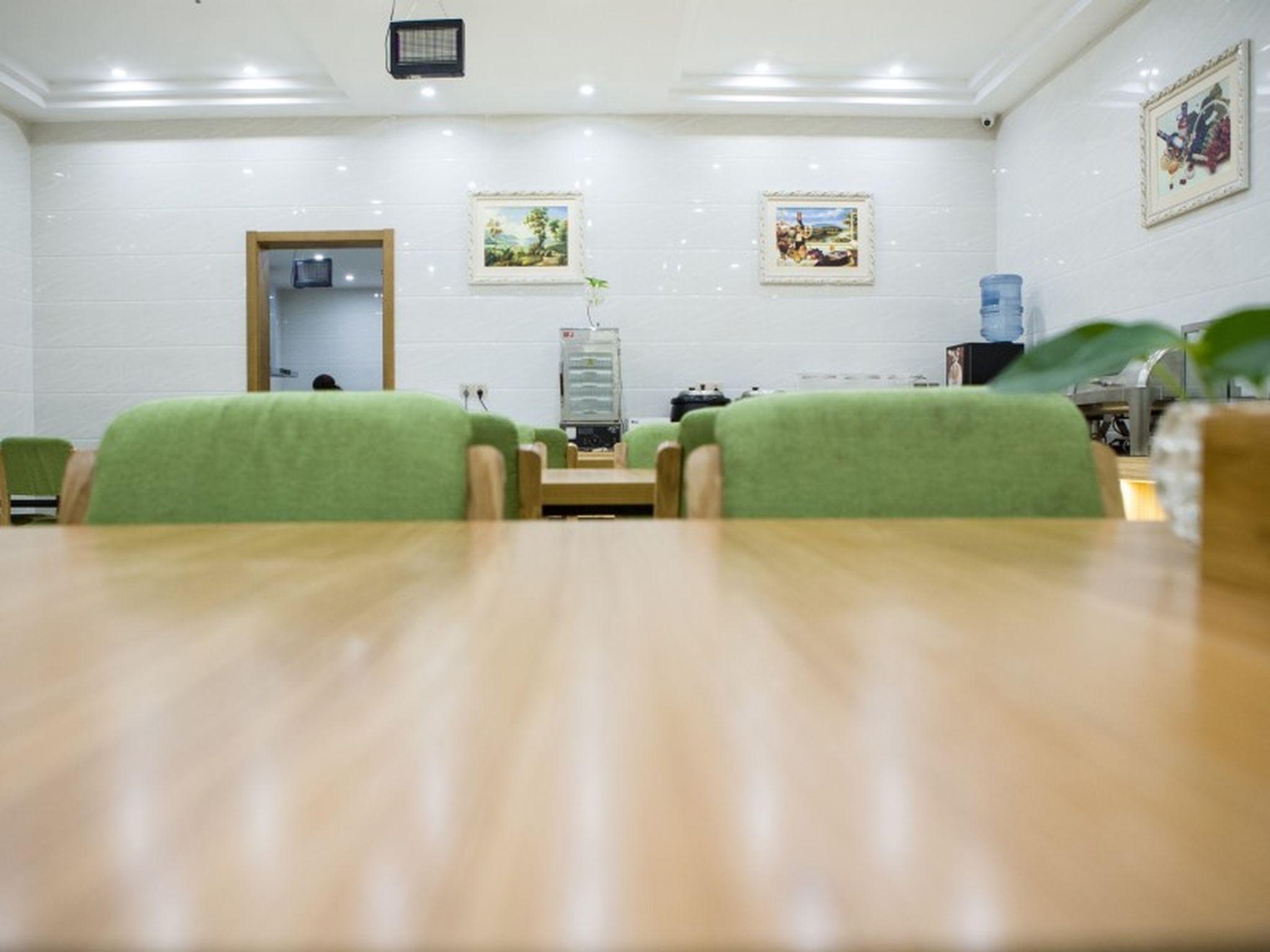 Greentree Inn Nantong Rugao Zhongjiaomeilu City Express Hotel 26/32